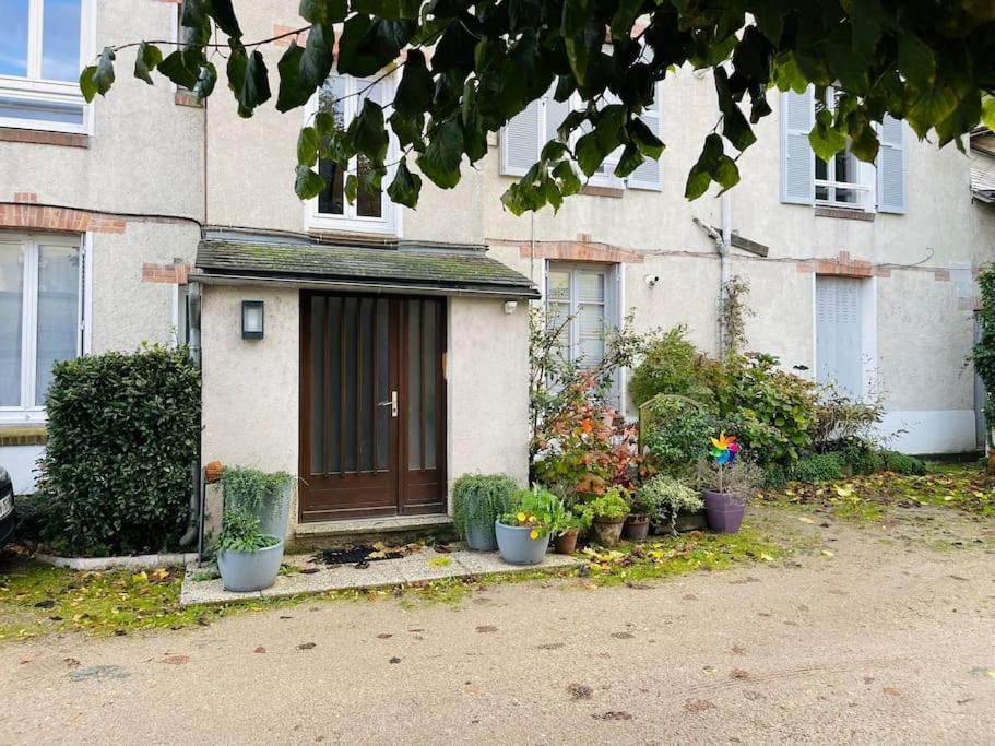 Chaleureux Appart, Proche De La Loire Avec Parking Orléans Exterior photo